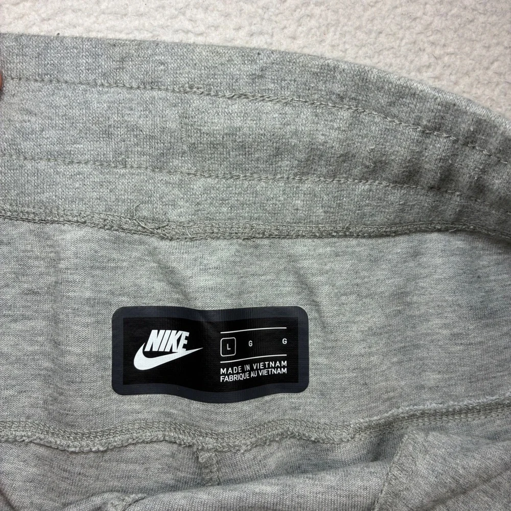 Nike Tech Fleece Joggers Women L Gray Tapered‎ Sweatpants Cuffed CW4292-063
